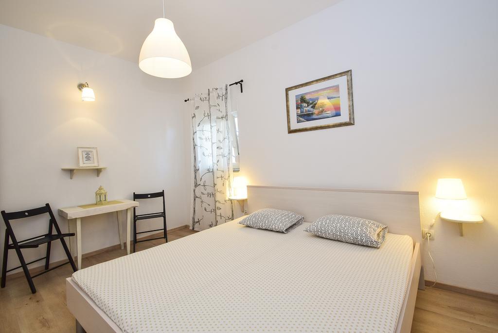 Amadrian Apartments Sibenik Exterior photo