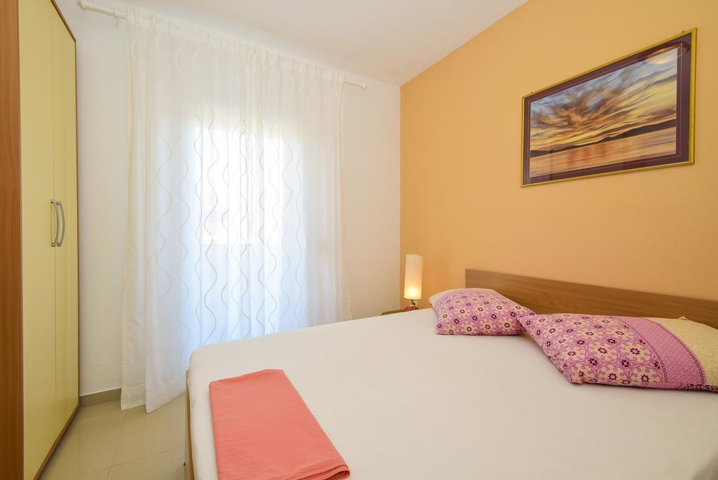 Amadrian Apartments Sibenik Exterior photo